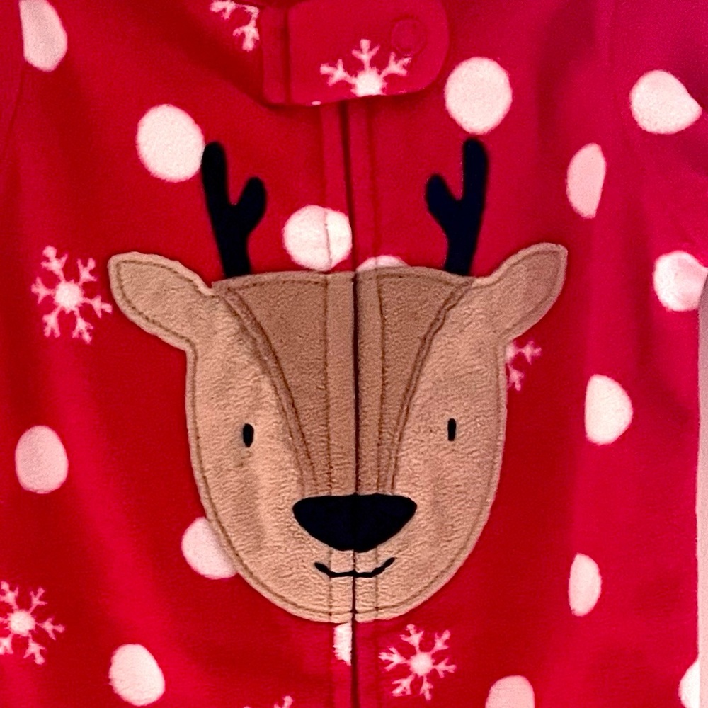 $6 💥Fleece Reindeer Feet & Face Baby Christmas Pajamas Footie, Snowflakes